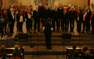 Die Florian Singers bei ihrem Auftritt in der St. Marienkirche in Dortmund-Eving.